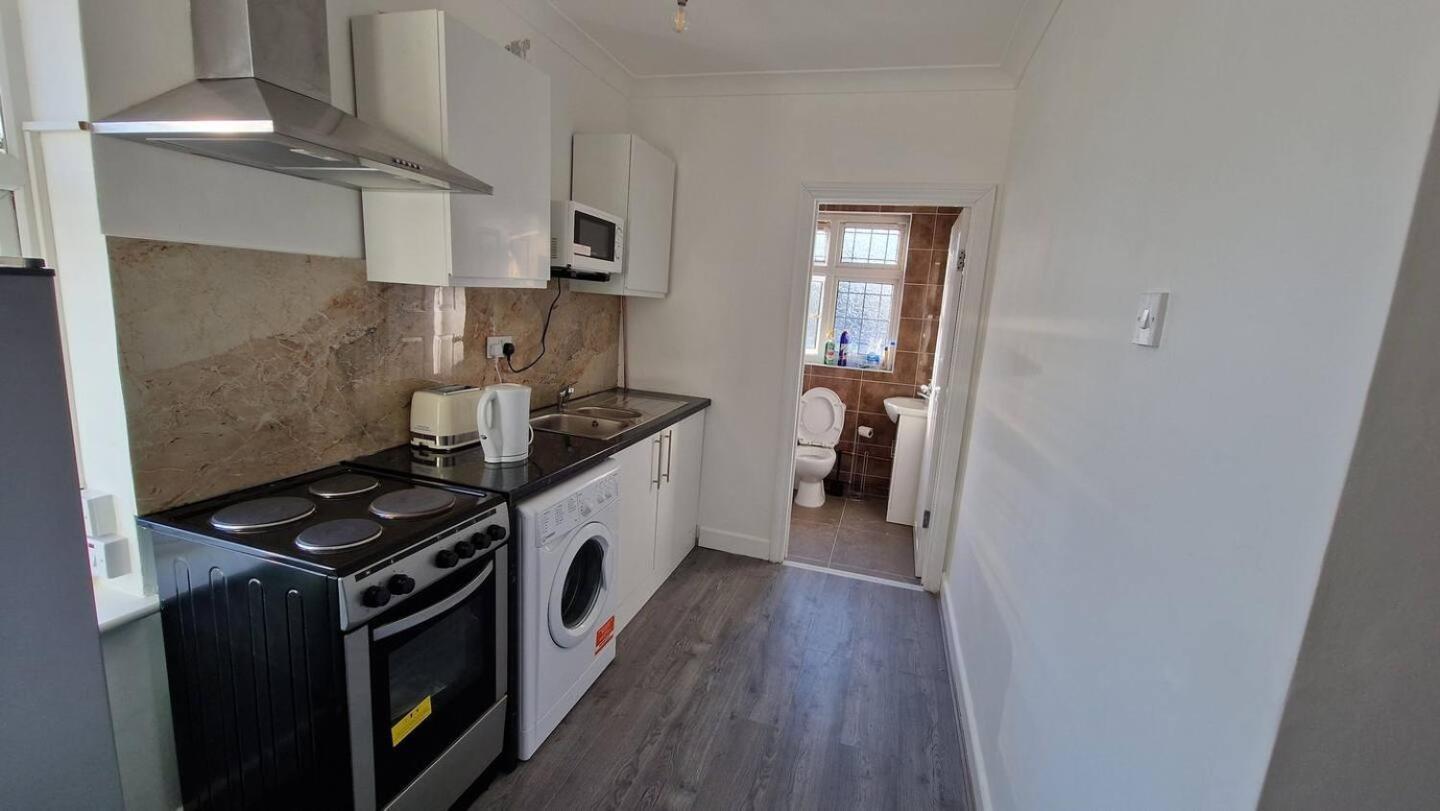 Starlet Property Wanstead 外观 照片
